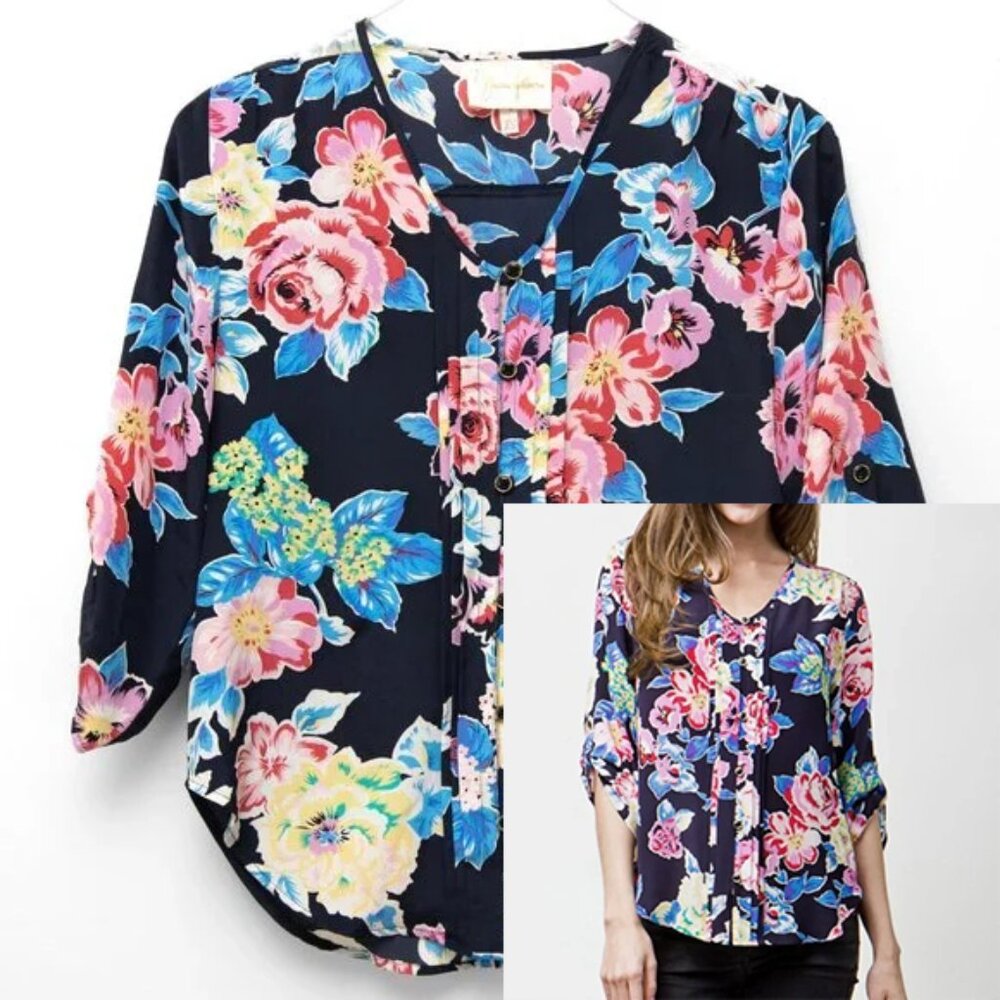 Yumi Kim Lizzie Blouse 100% Silk Shirt Floral Print Button Front Blue Pink XS